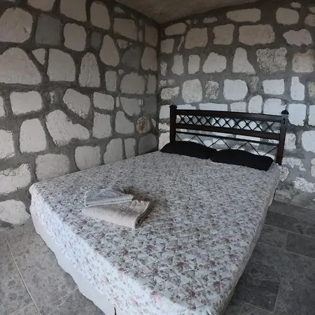 Heredot'S House Amintas Lahit 1 Campeggio